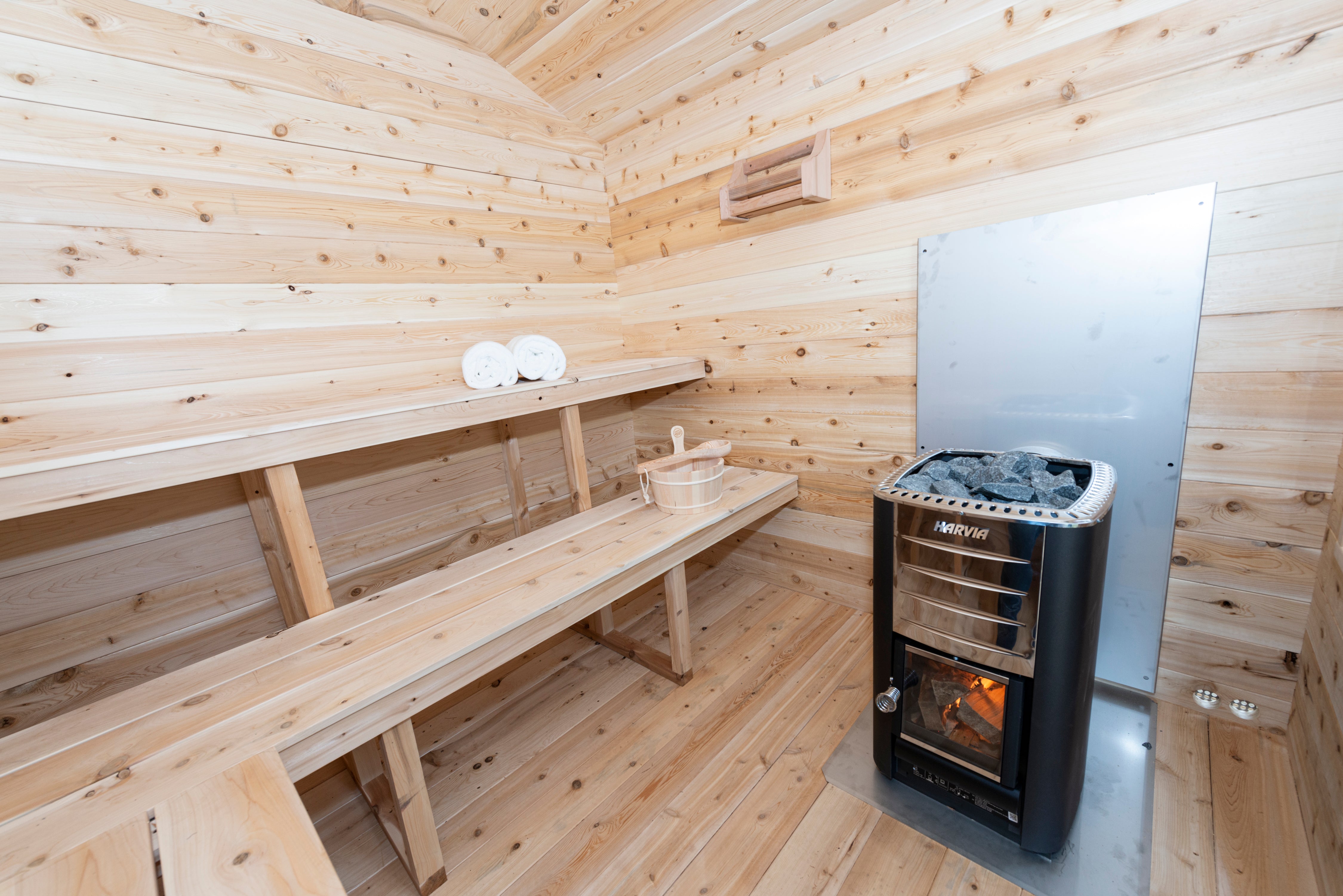 Dundalk LeisureCraft Georgian Cabin Sauna (4-6 Person) CTC88W