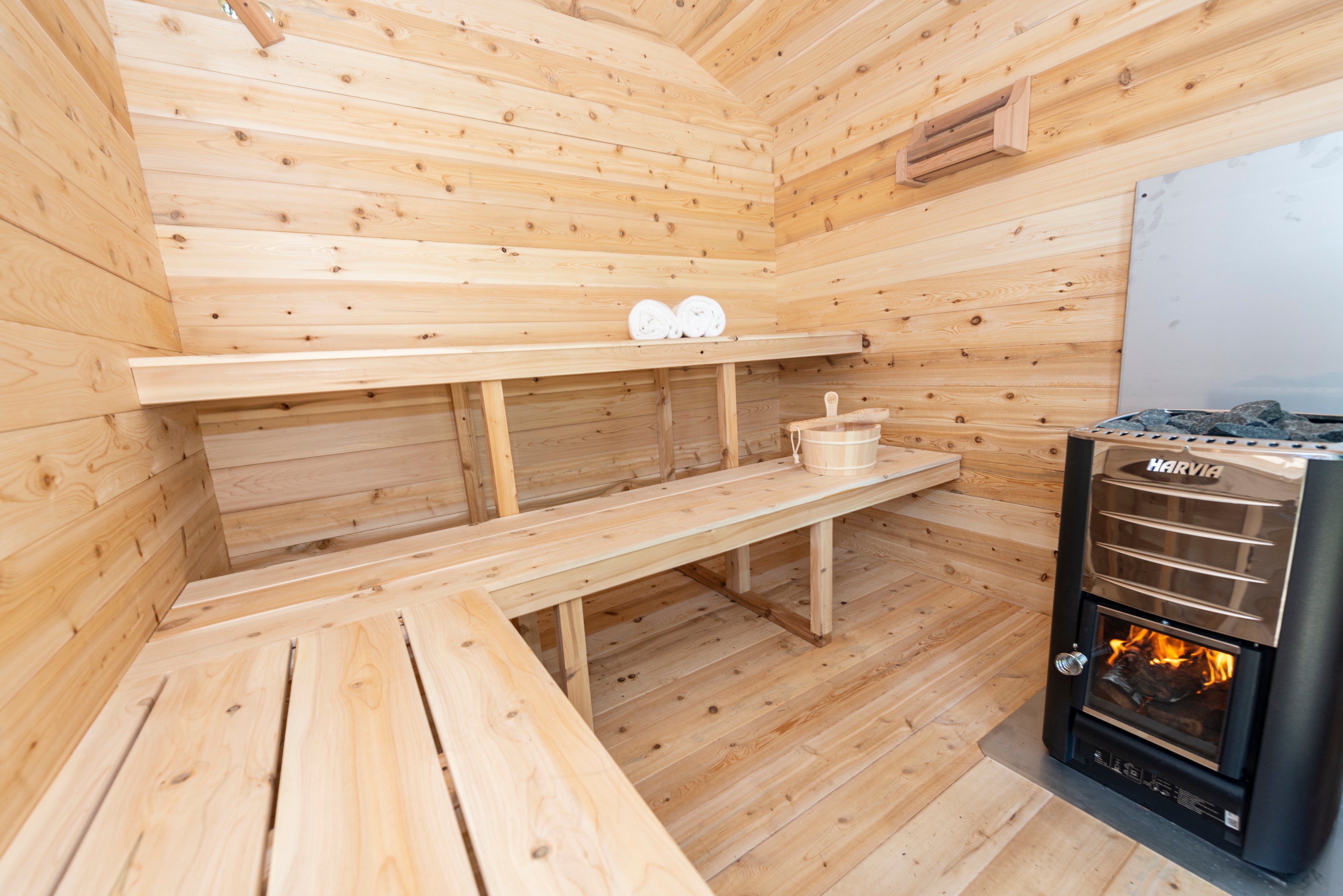 Dundalk LeisureCraft Georgian Cabin Sauna (4-6 Person) CTC88W