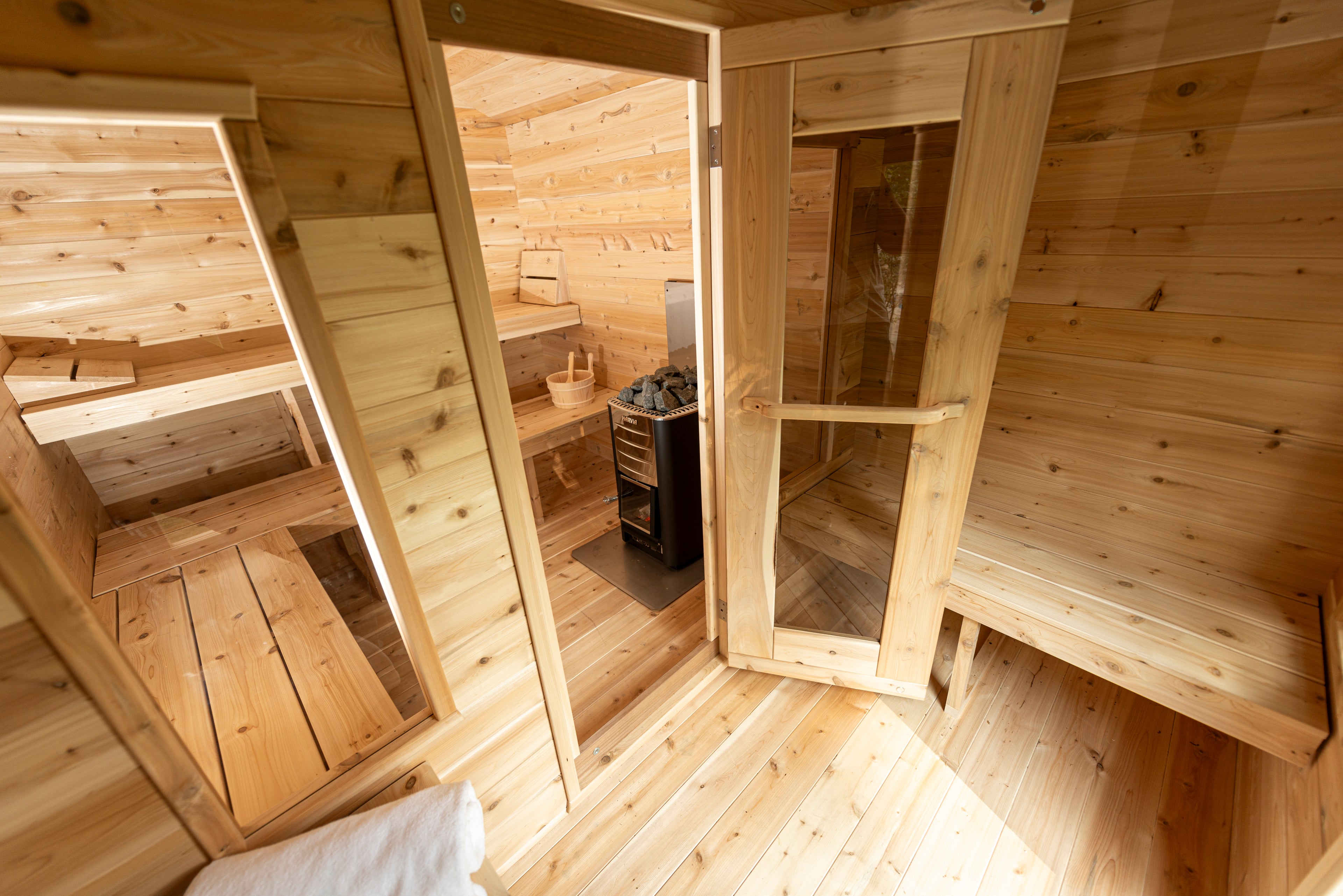 LeisureCraft Canadian Timber Georgian Sauna with Changeroom CTC88CW