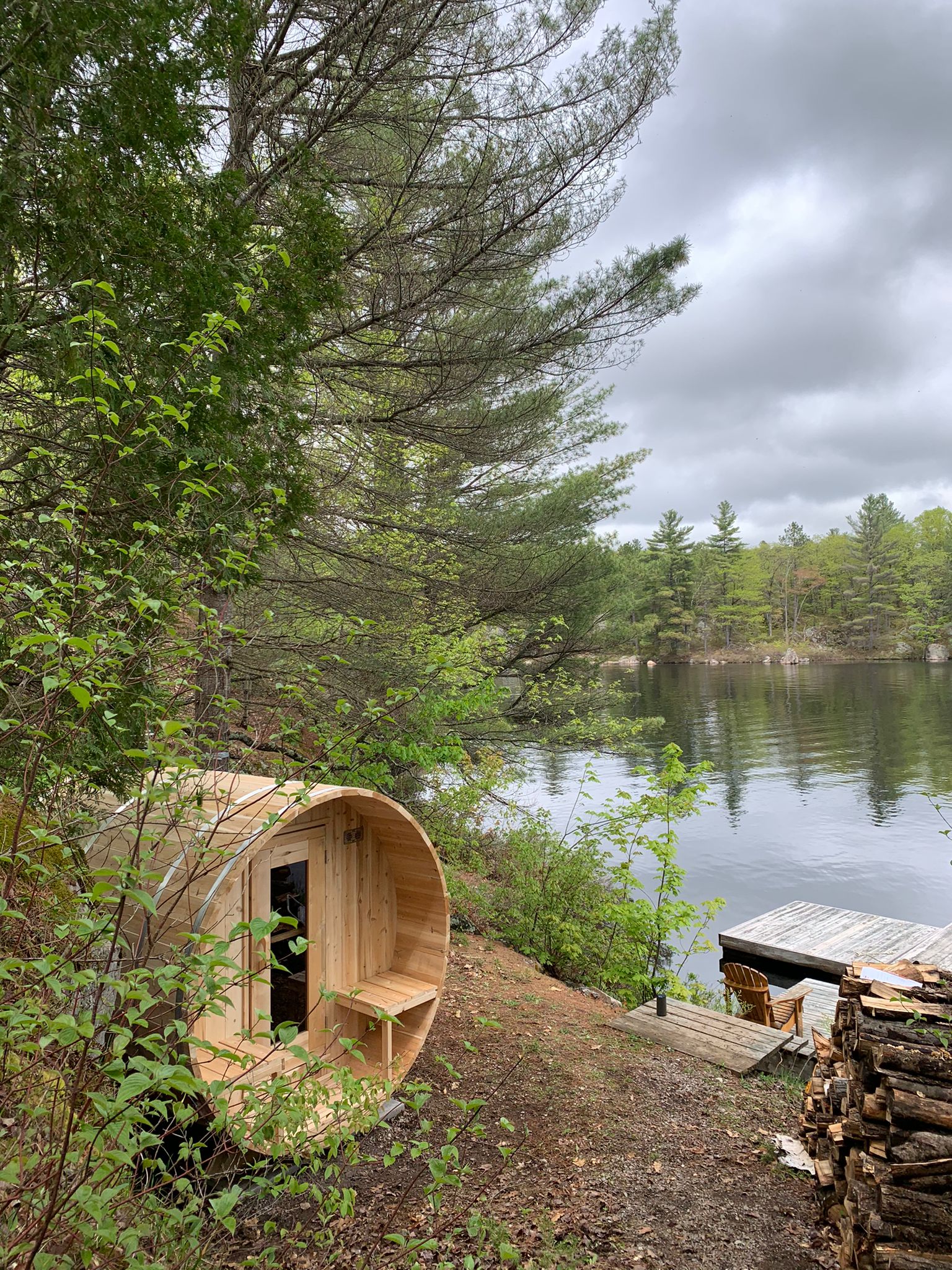 Dundalk Leisurecraft Canadian Timber Serenity 3-4 Person Barrel Sauna - CTC2245W